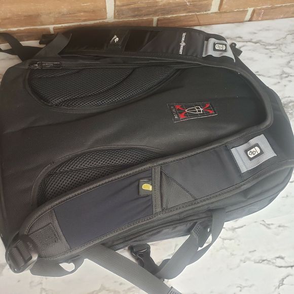 Victoria Tourist College Back Pack Ruck Sack Lap Top Back Pack Carry On - Picture 6 of 9